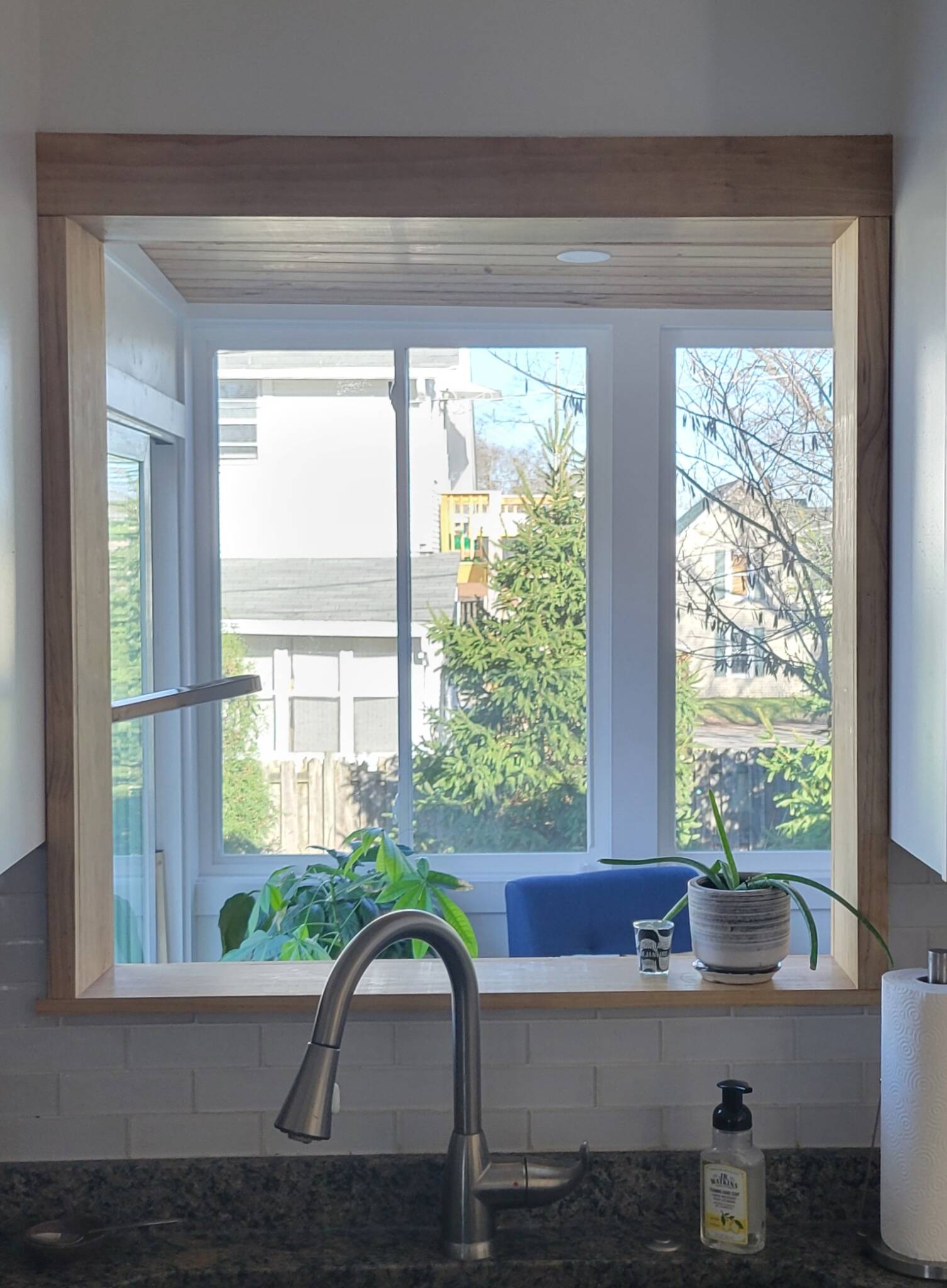 Interior Details Sunroom Pass Thru